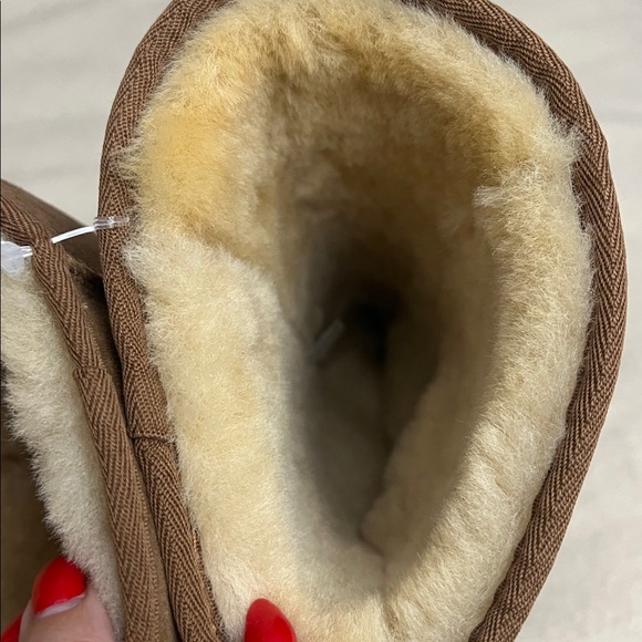 UGG Tan Suede Winter Boots UGG tall - Picture 3 of 5